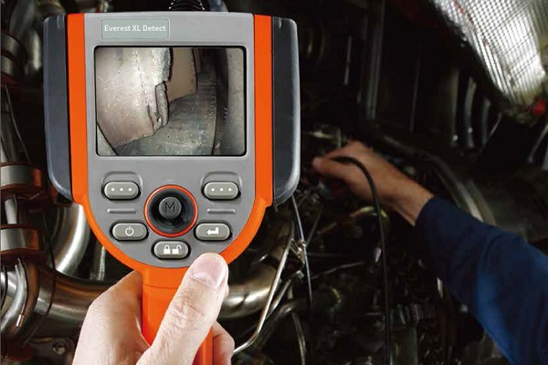 使用韋林工業內窺鏡檢查燃氣輪機 使用韋林工業內窺鏡檢查燃氣輪機